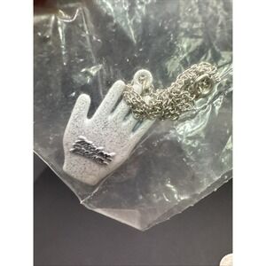 New Micheal Jackson Glove Pendant On Silver Toned Necklace